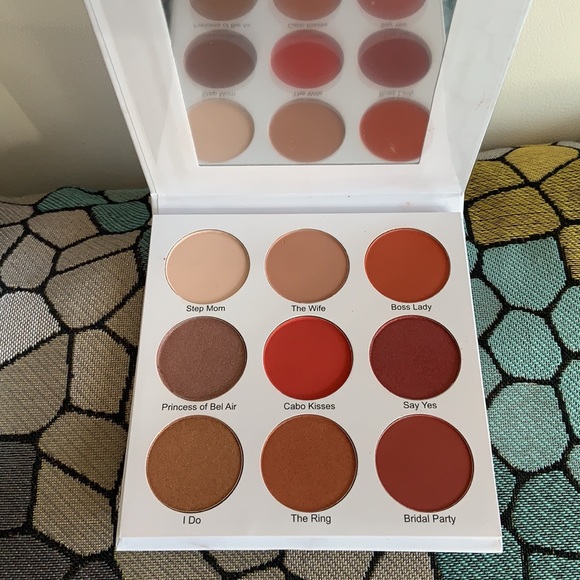 ❣️HOST PICK❣️ New Give Them Lala Beauty Palette - Picture 6 of 8